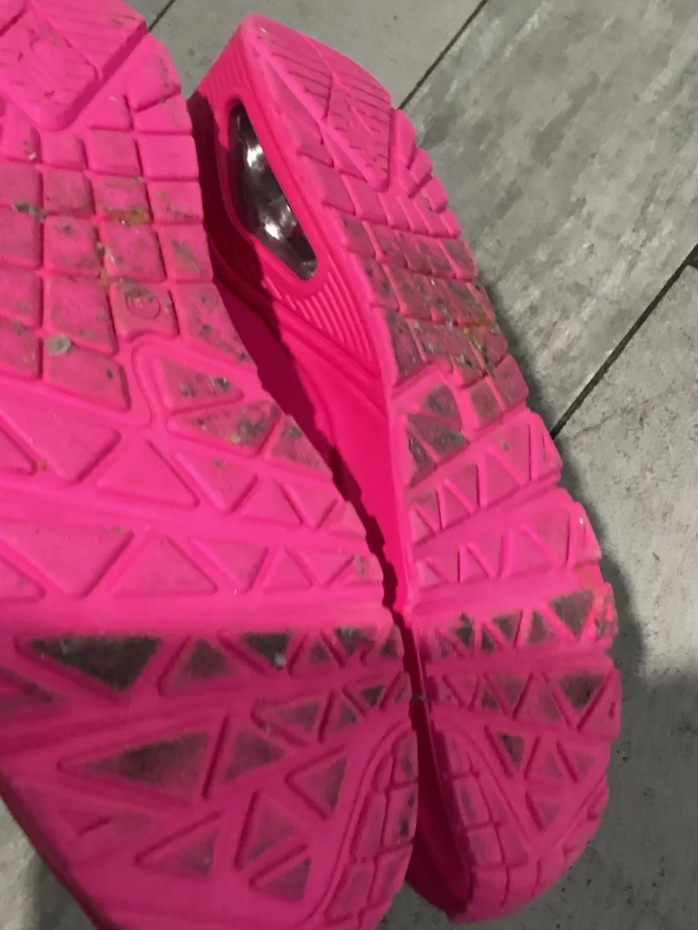 Skechers bold pink